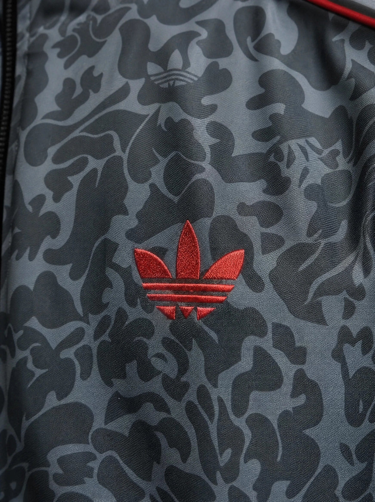 Adidas Kamuflaj Desenli Fermuarlı Eşofman Takımı Beyaz Mavi